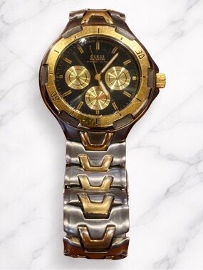 Guess Waterpro Two-Tone Gold Silver Watch Black Dial Chronograph Y2K Vintage
